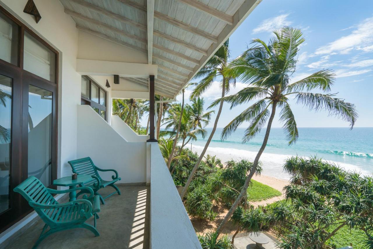 At Ease Beach Hotel Hikkaduwa Esterno foto