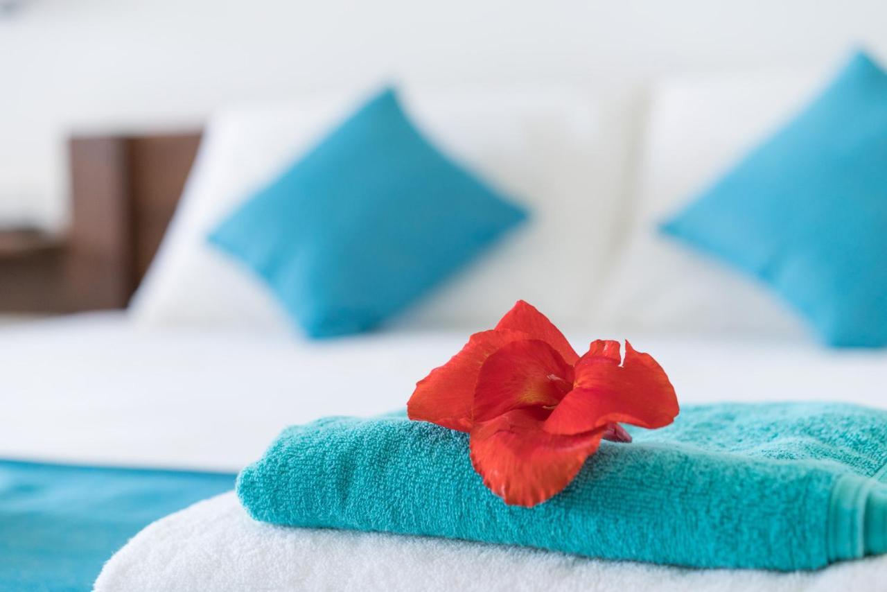 At Ease Beach Hotel Hikkaduwa Esterno foto